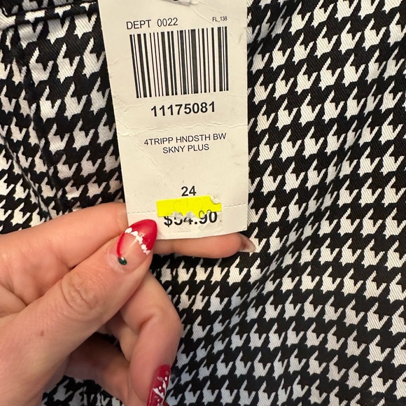 NWT Tripp NYC/Hot Topic Black and White Houndstooth Skinny Trousers Size 24+ - Picture 3 of 8